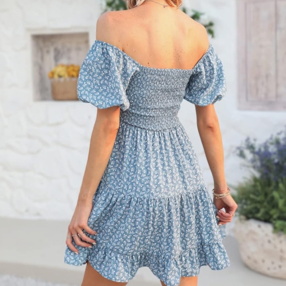 Women's Puff Sleeve Square Neck Smocked & Floral Print - Picture 10 of 10